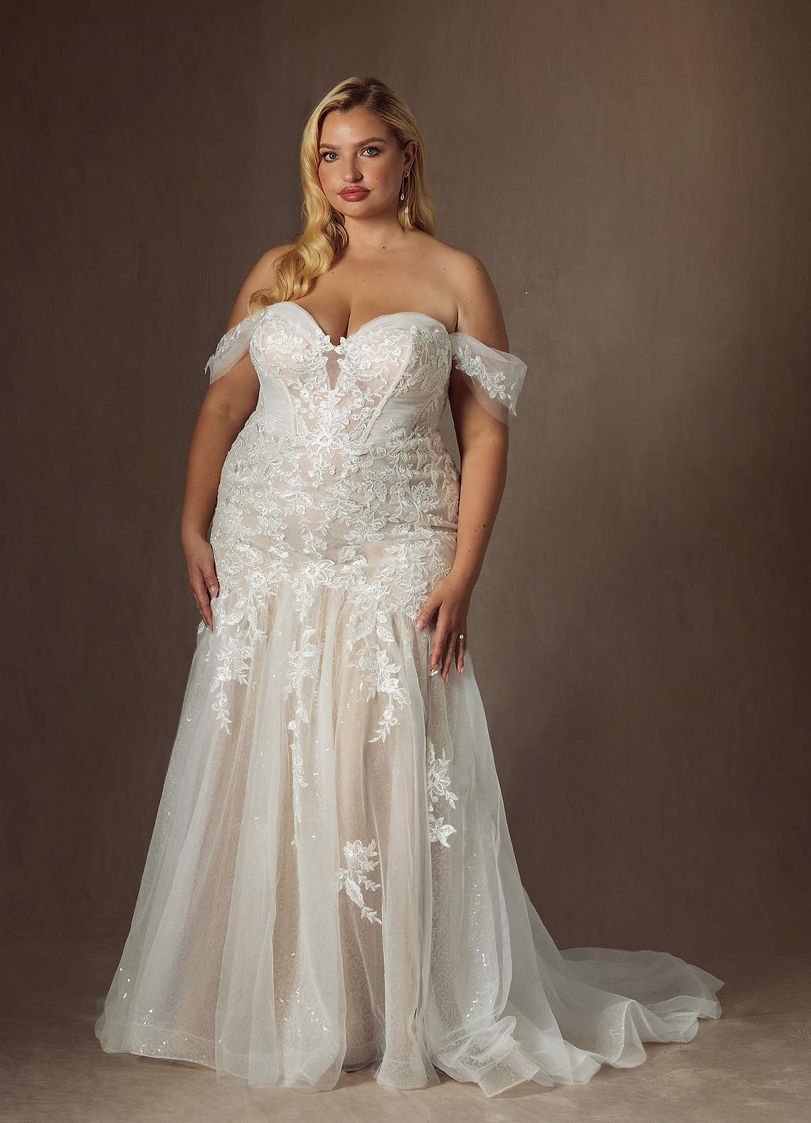 Azazie Leilani Diamond White Champagne Mermaid Sequins Tulle Dress Ready to  Ship | Azazie
