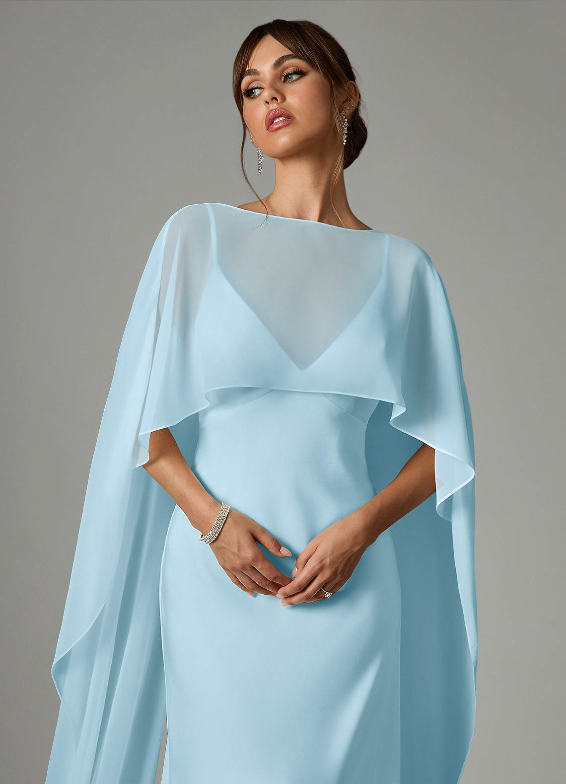 Azazie Stefania Robes de demoiselle d'honneur Robe Trapèze en Satin extensible Bleu Ciel image4