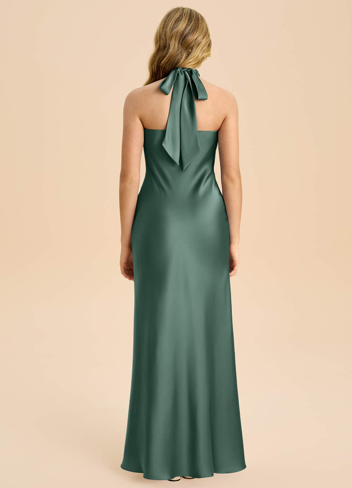 Azazie Chickie Junior Robe Fourreau en Satin extensible Plissée Eucalyptus image1