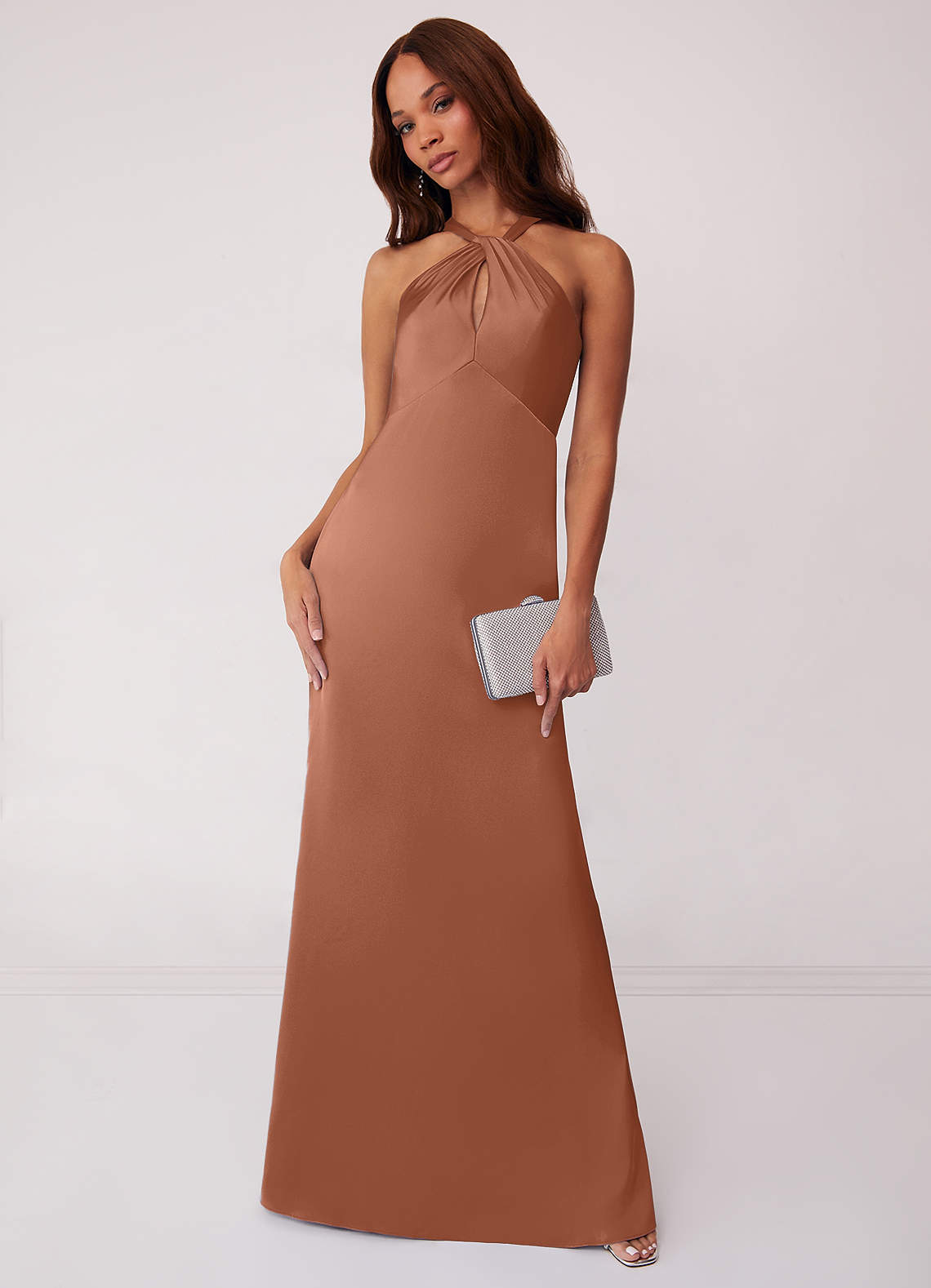 Barbie ♥ Azazie Robes de demoiselle d'honneur Robe Fourreau en Satin extensible Bronze image1