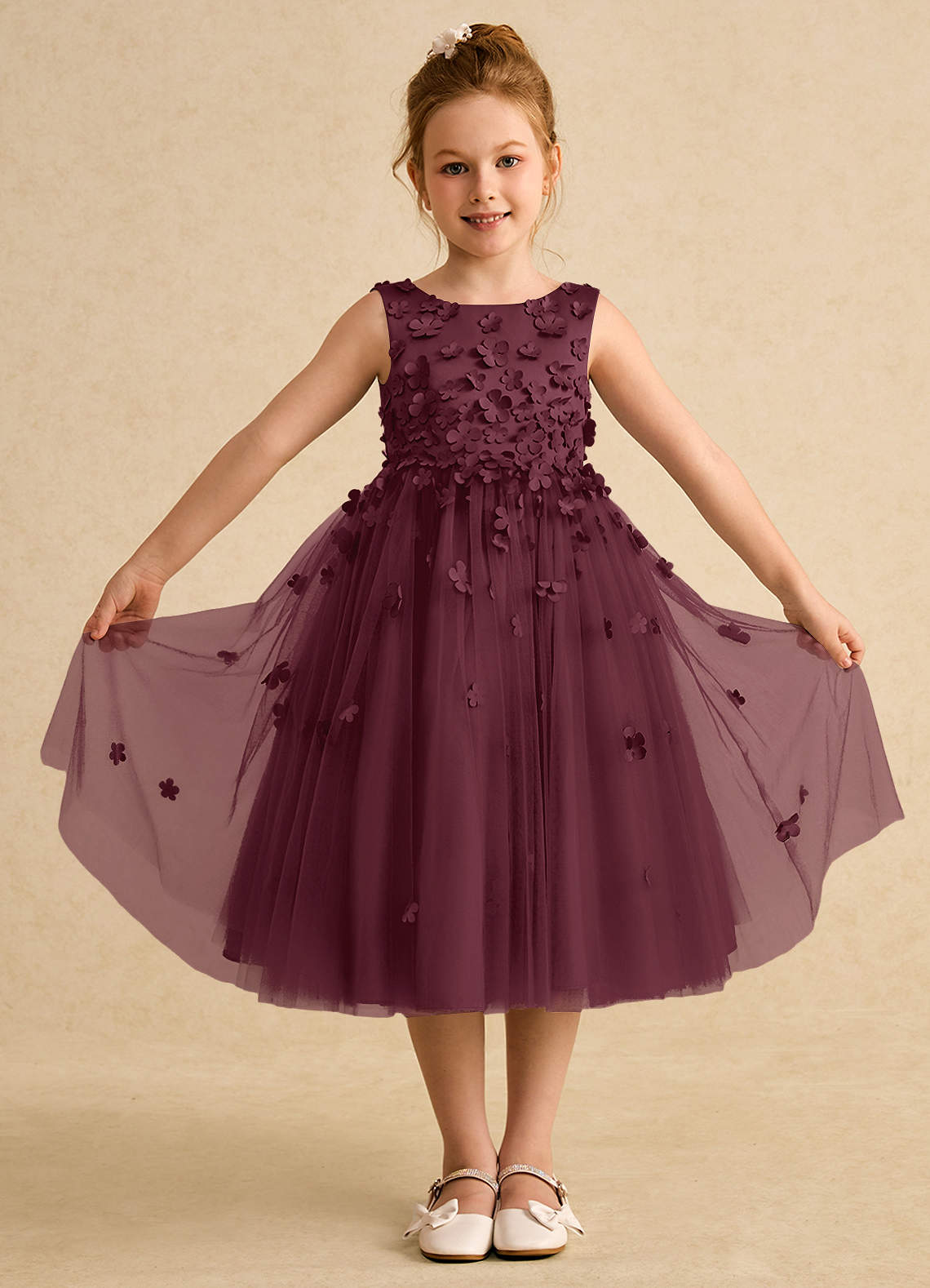 Azazie Lana Robe Demoiselle D'honneur Fillette Robe Trapèze en Mat Satiné Sans manches Cabernet image1