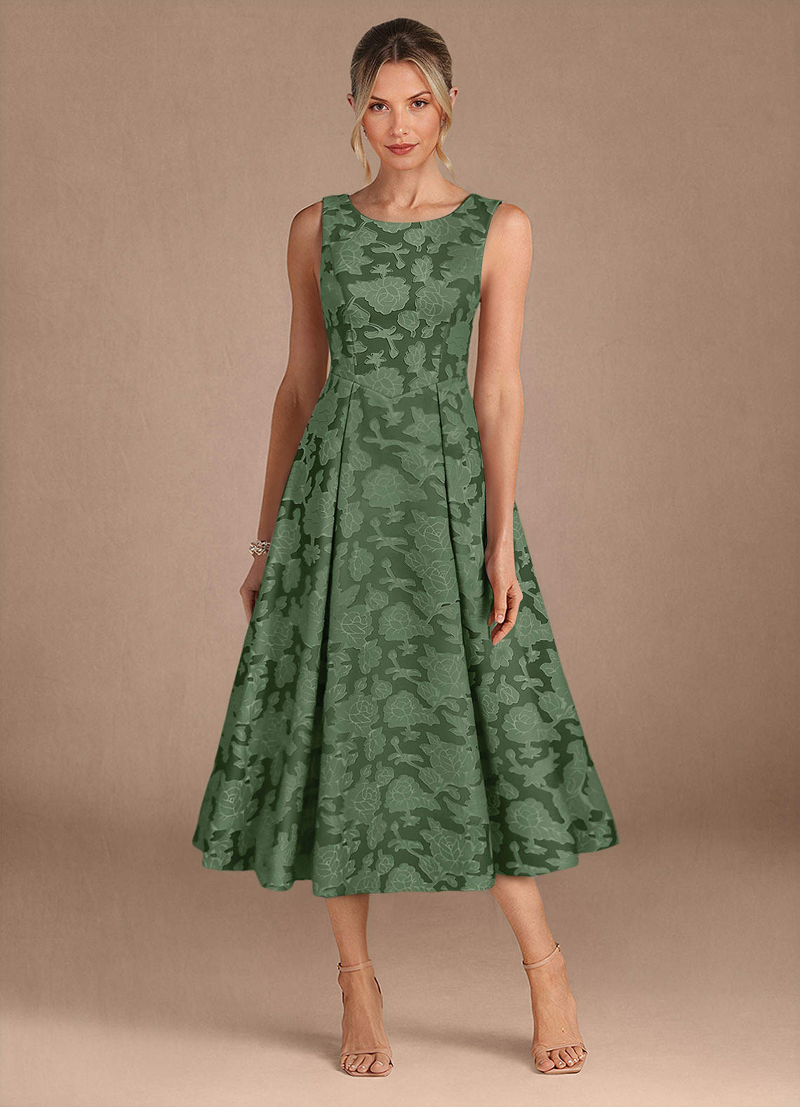 Azazie Fulton Vestidos para mãe da noiva Vestido Eucalipto de Esgotamento Floral de Linha A com Plissado image4