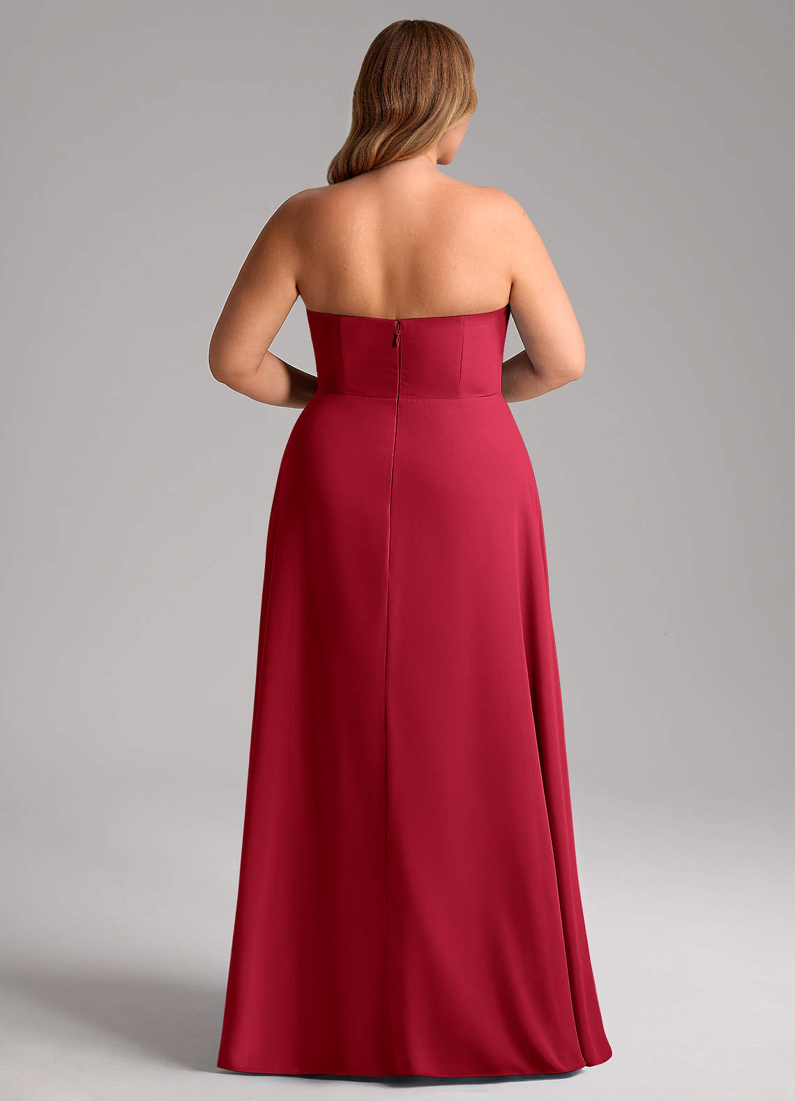 Azazie Wren Vestidos de damas de honor Vestido de Escarlata de Gasa de Corte en A Convertible con Corte Lateral image14