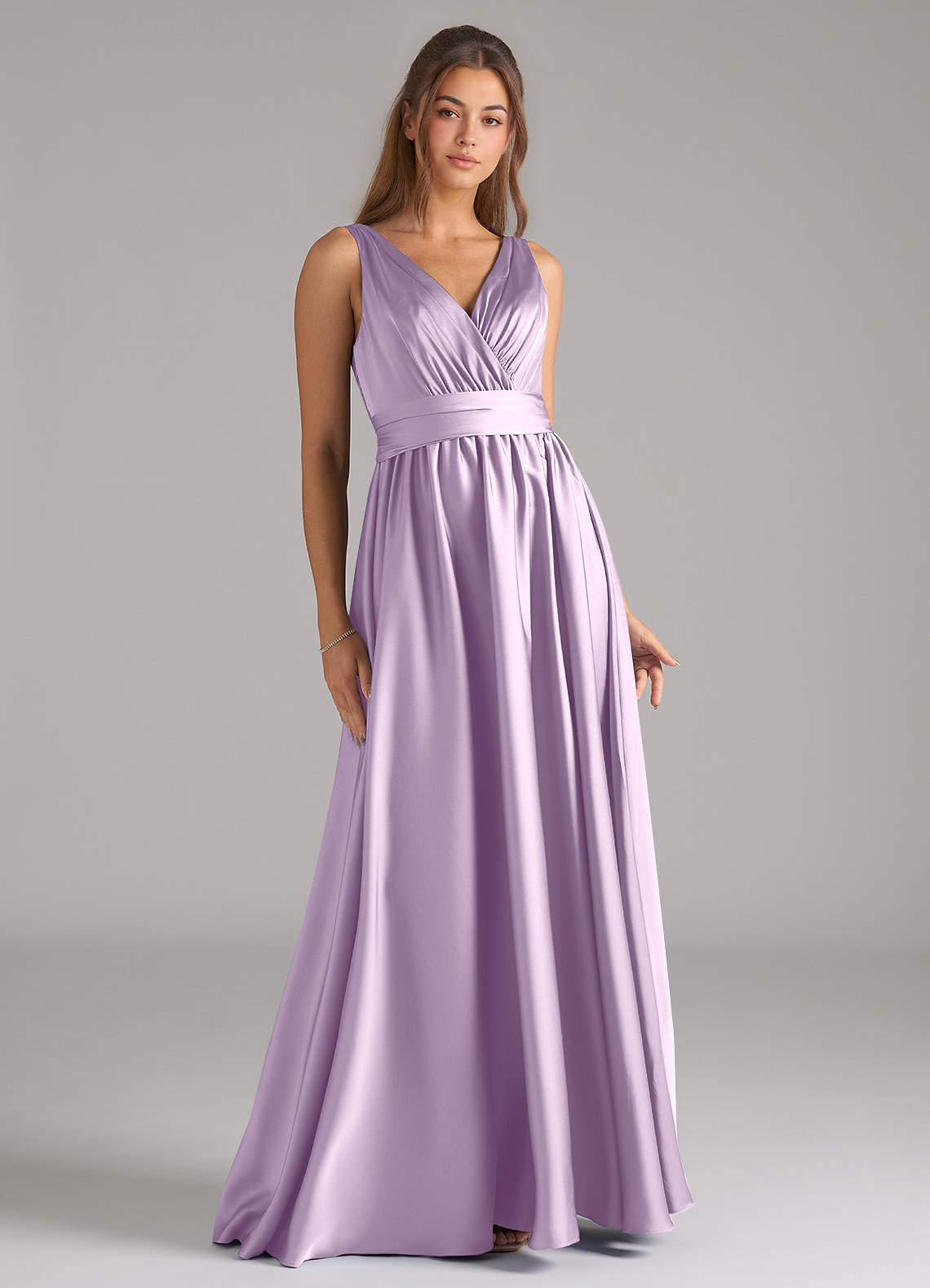 Azazie Kora Vestidos de damas de honor Vestido de Lila Esmerilada de Satén Elástico de Corte en A con Plisado image1