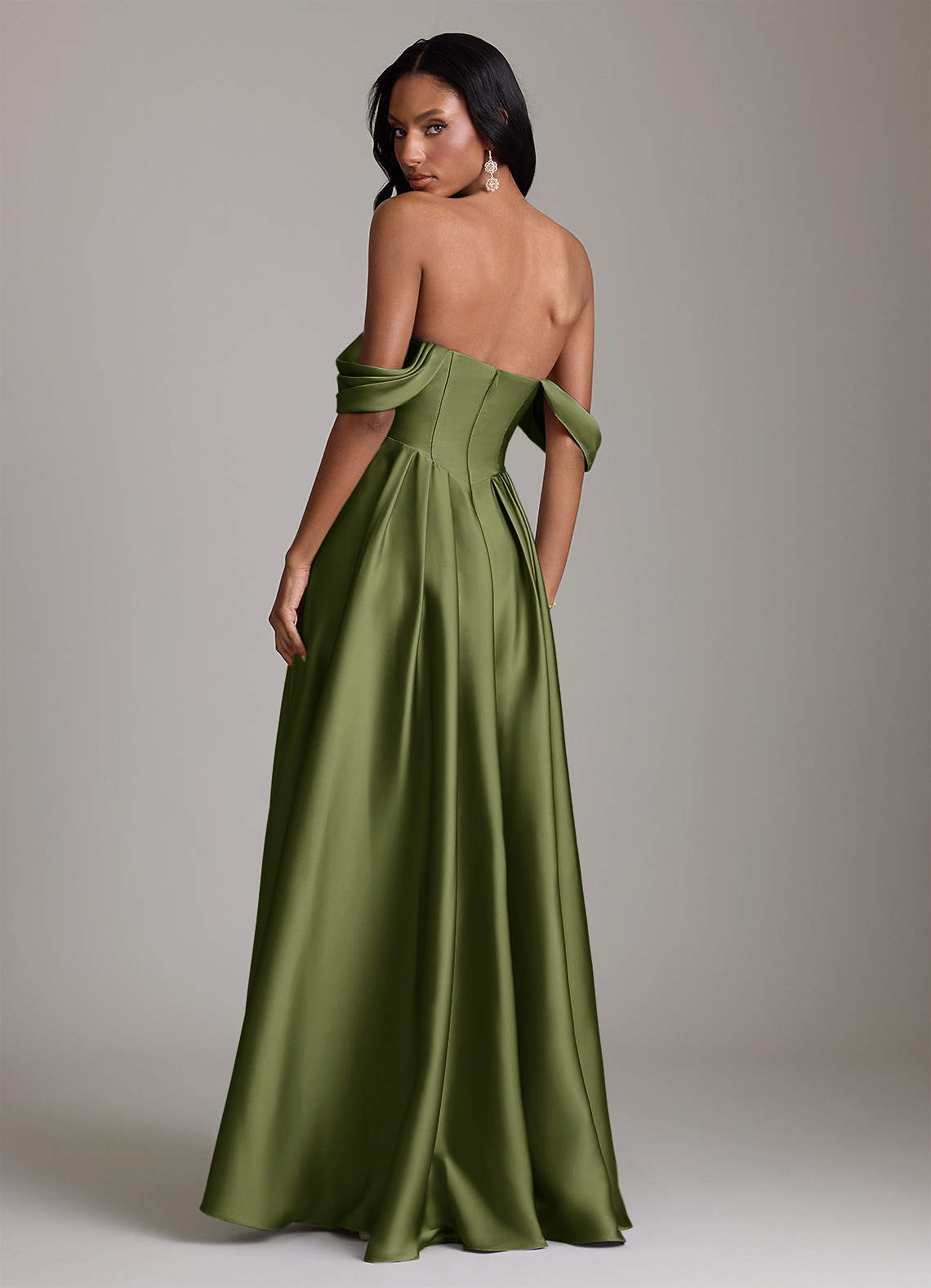 Azazie Loisa Abiti da Damigella Abito A-Line in Raso Elasticizzato a Spalla Scoperta Oliva image1