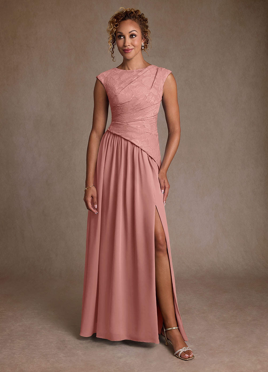 Azazie Kalleen vestidos de madre de la novia Vestido de Rosetón de Gasa de Corte en A con Plisado image4