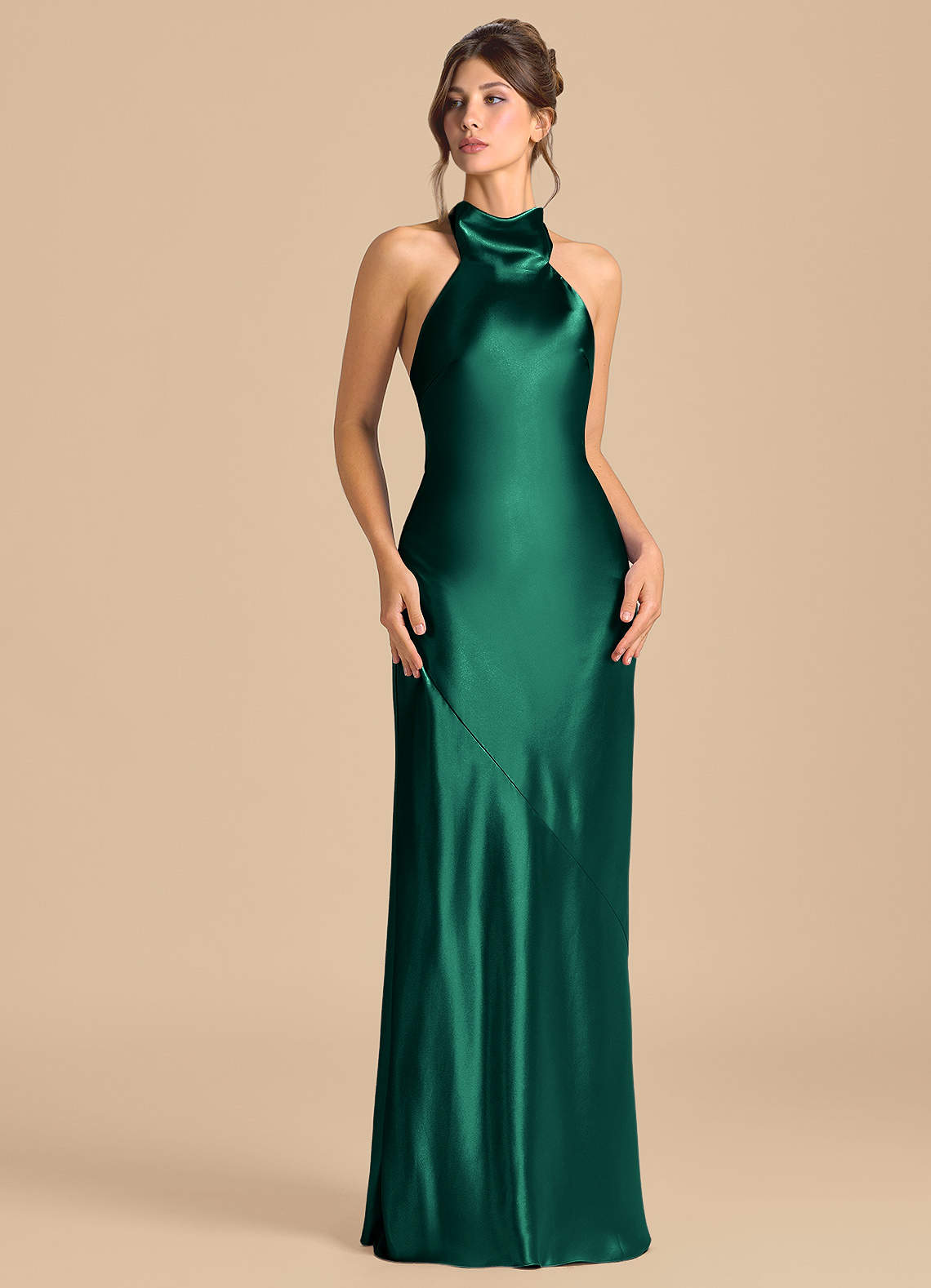 Azazie Velli Brudtärnklänningar Klä av Tubklänning i Metallisk satin Hög hals Smaragdgrön image1