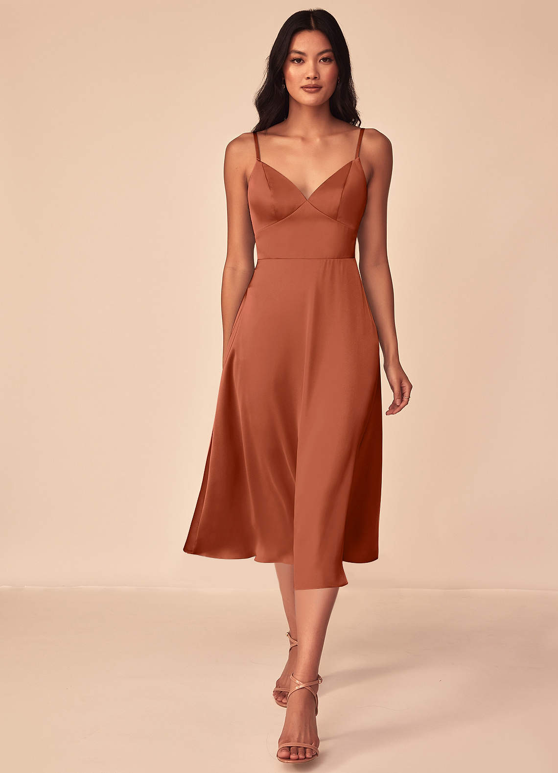 Azazie Dottie Robes de demoiselle d'honneur Robe Trapèze en Satin extensible Rose De Cèdre image1