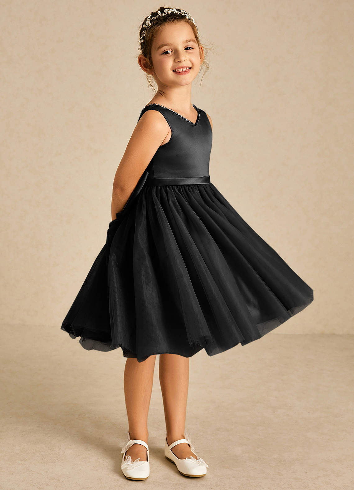 Azazie Sarina Vestidos de florista Vestido Preto de Tule de Linha A com Arco image4