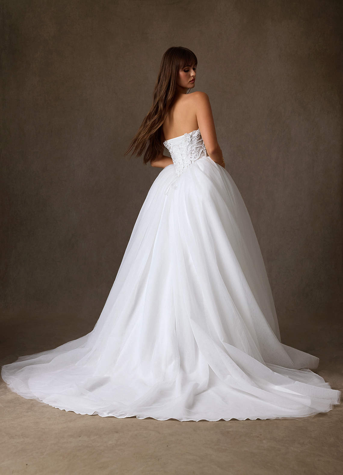 Azazie Sariyah Wedding Dresses Diamond White Ball-Gown Off the Shoulder Tulle Dress image4