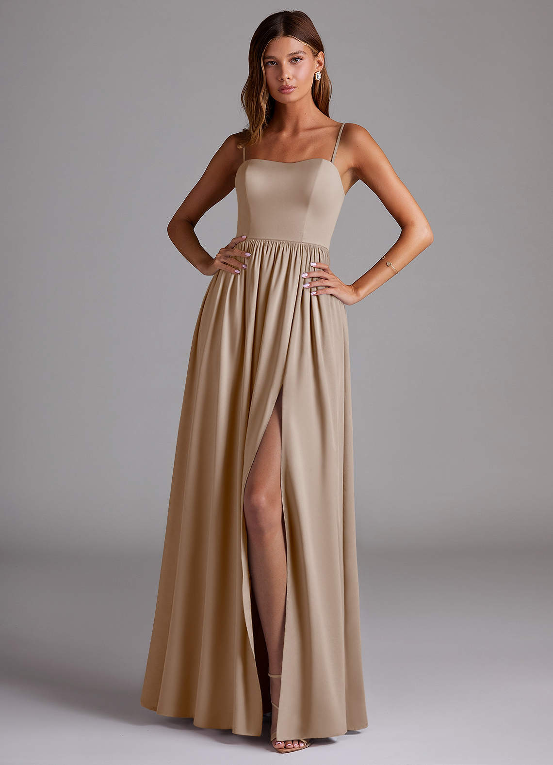 Azazie Calianna Brautjungfernkleider Wandelbar A-Linie Schulterfrei Stretch-Satin Kleid Taupe image1