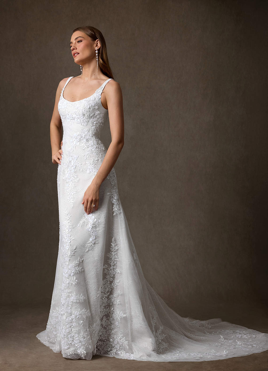 Azazie Rosalie 웨딩드레스 A라인 레이스 채플 트레인 드레스 image5