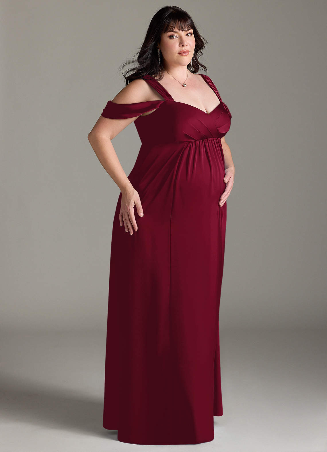 Azazie Rhea vestidos de dama de honor de maternidad Vestido de Corte En A Off The Shoulder Plisado Hasta el suelo Satén Elástico image9