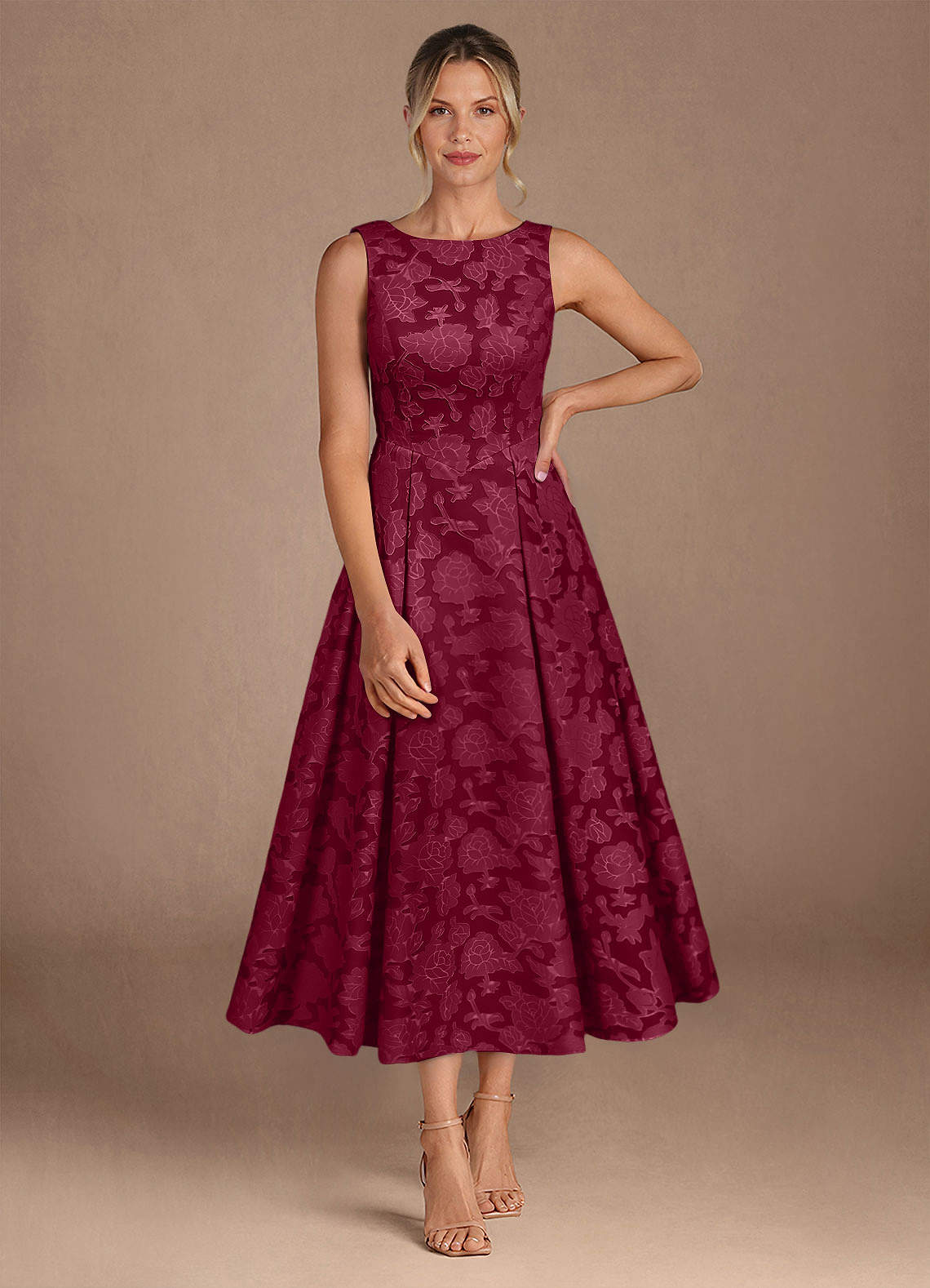 Azazie Fulton vestidos de madre de la novia Vestido de Borgoña de Devorado Floral de Corte En A con Plisado image3