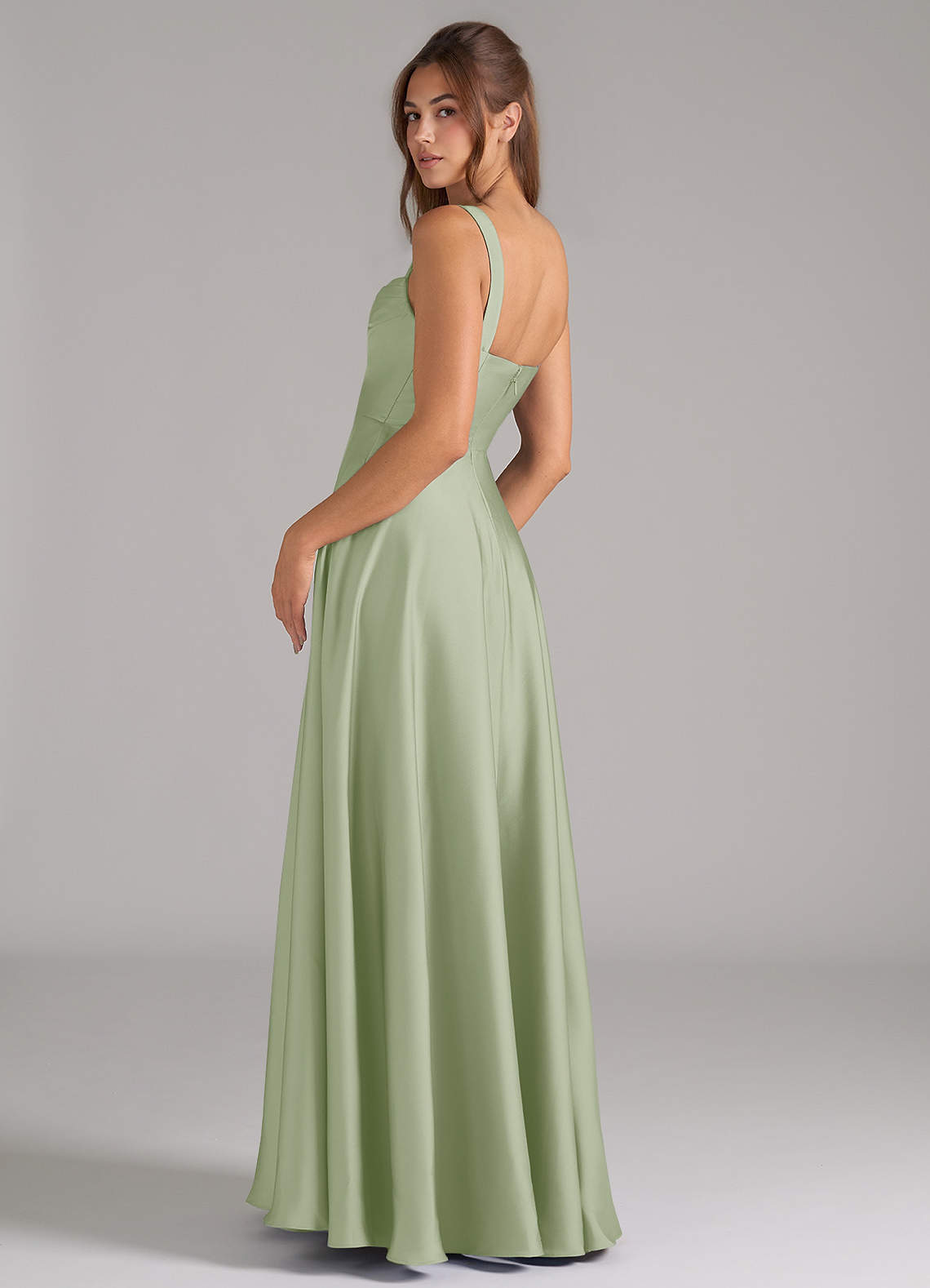 Azazie Shaude Robes de demoiselle d'honneur Robe Trapèze en Satin extensible Plissée Vert Sauge image6