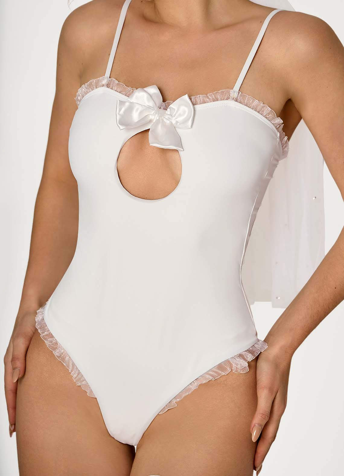 front Amara One Piece