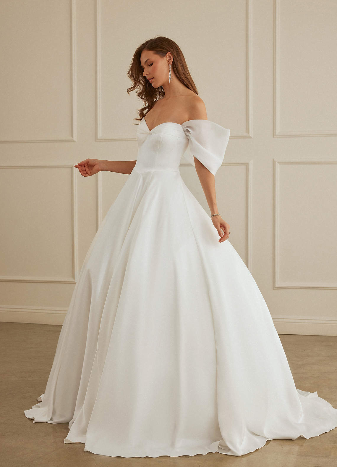 Christian Siriano Bridal for Azazie 2013 Wedding Dresses Drop Wasit Stretch Satin and Organza Ball Gown image4