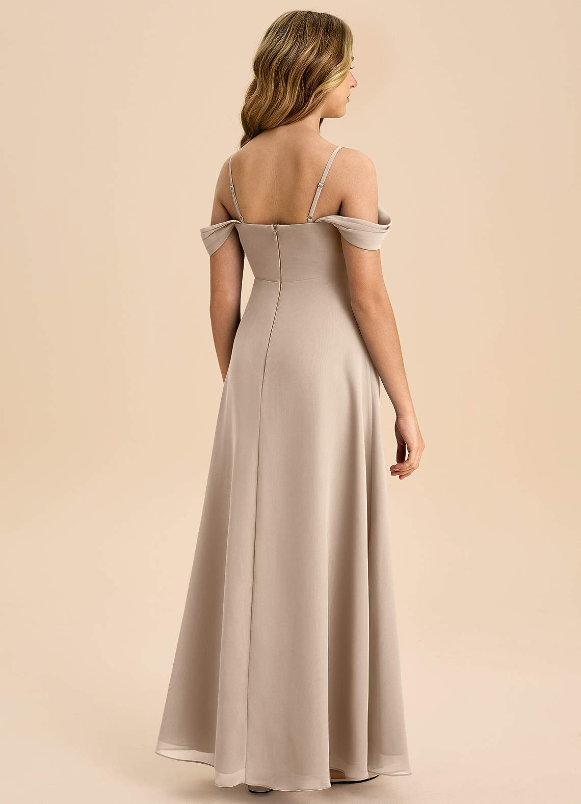 Azazie Anselie Junior A-Linie Schulterfrei Chiffon Kleid Taupe image1