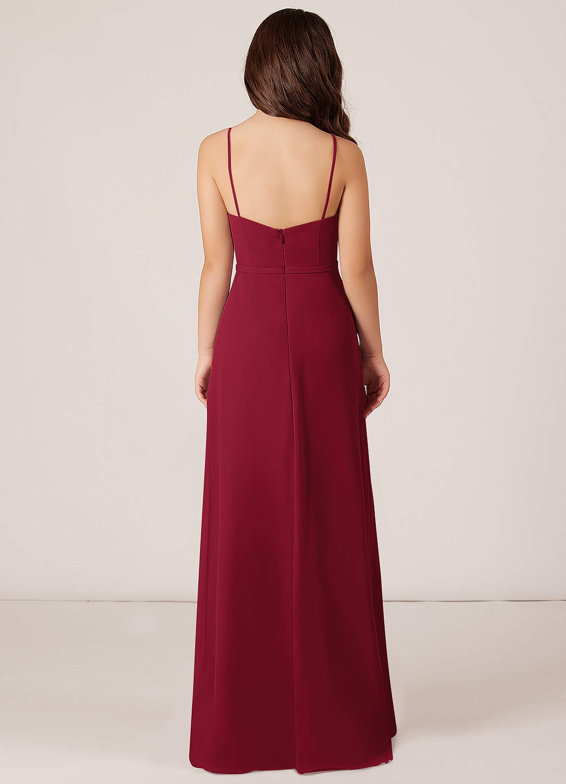 Azazie Kaylee Junior Vestido Borgonha de Chiffon de Linha A com com cinto image1