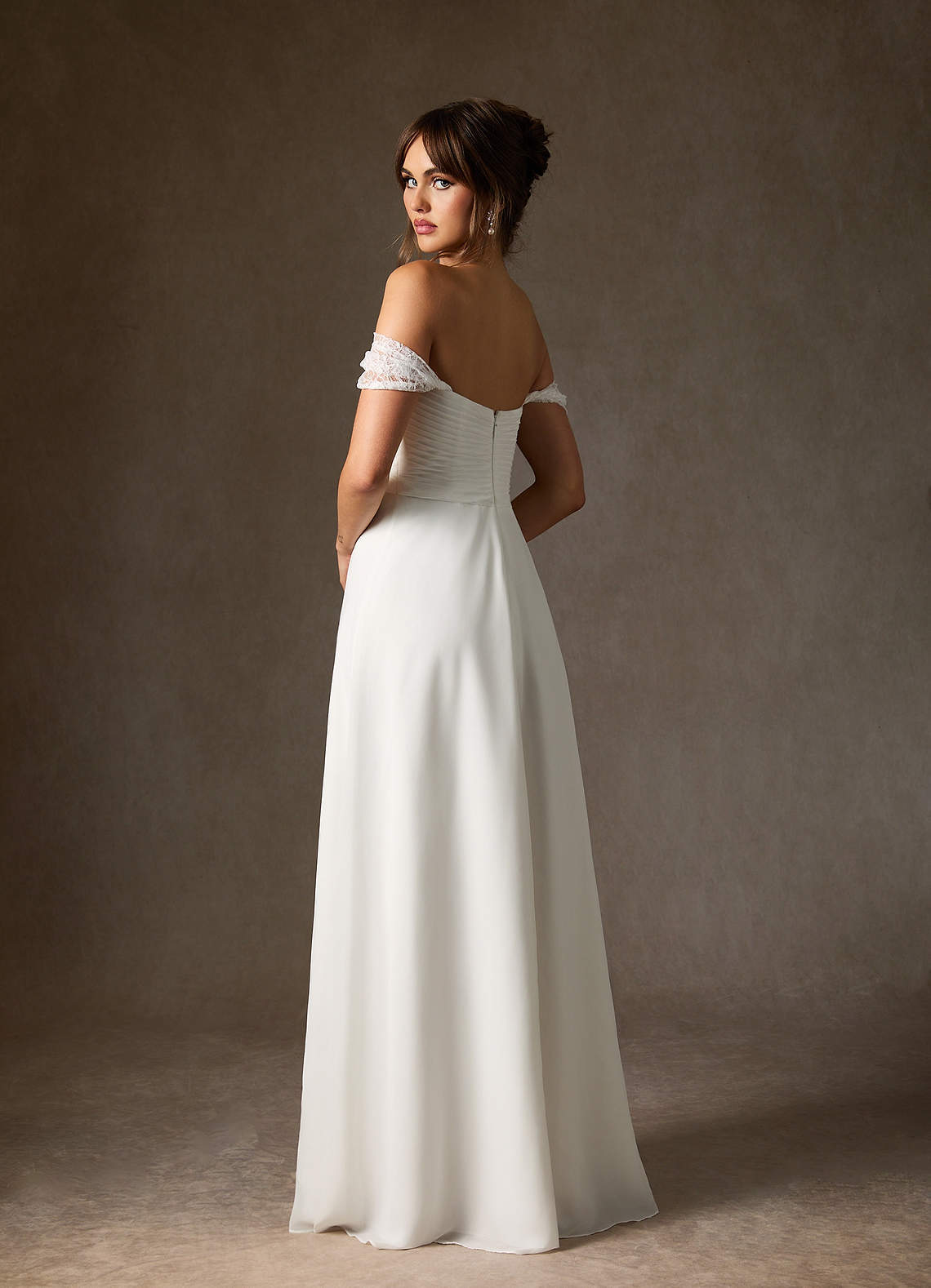 Azazie Zadie Trouwjurken Jurk van Chiffon met A-Lijn Off the Shoulder Diamant Wit image1