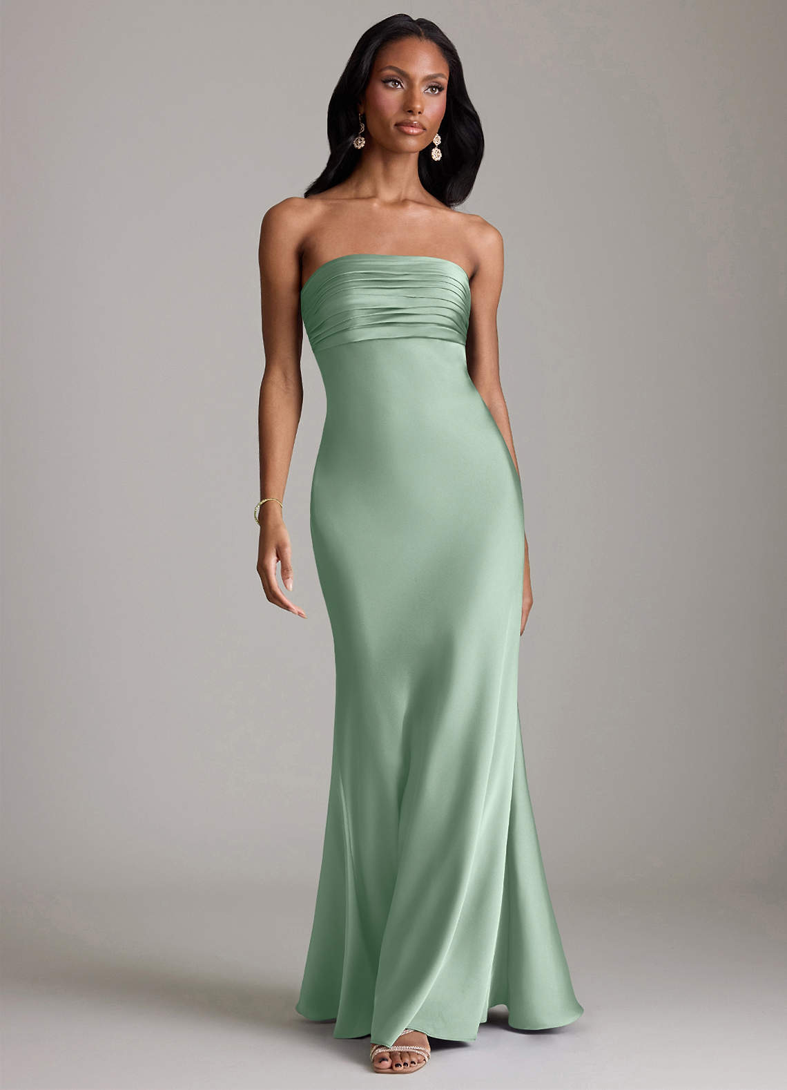 Azazie Saylor Vestidos de damas de honor Vestido de Agave de Satén Elástico de Corte Sirena con Sin tirantes image1