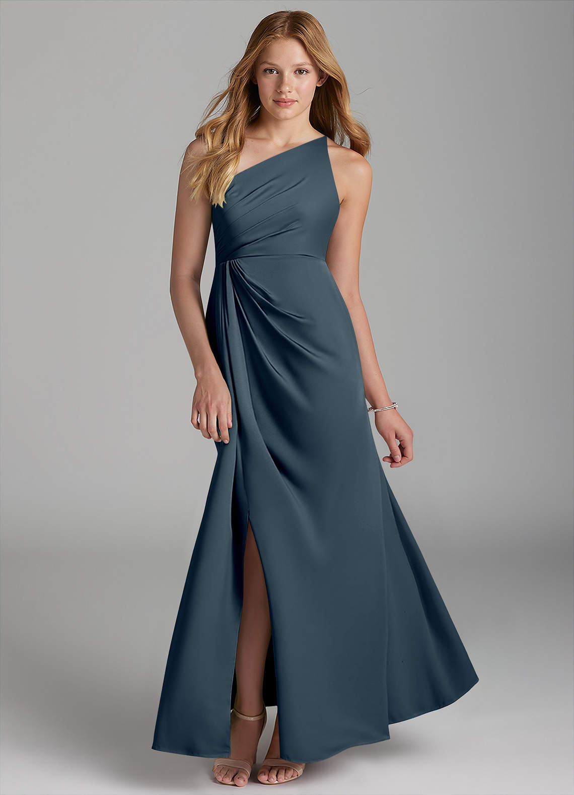 Azazie Mika Junior Robe Trapèze en Satin extensible Plissée Violet Crépusculaire image1
