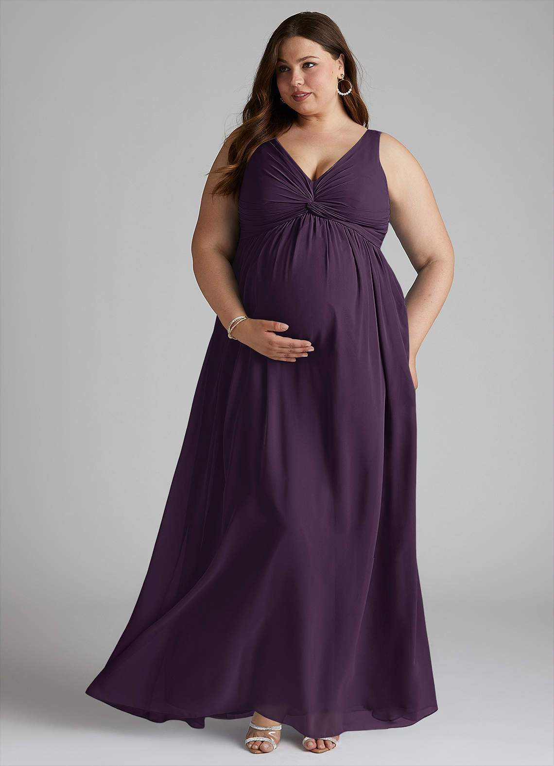 Azazie Yetta Probar vestidos en casa Vestido de Corte en A Cuello en V fruncido Hasta el suelo Gasa image6