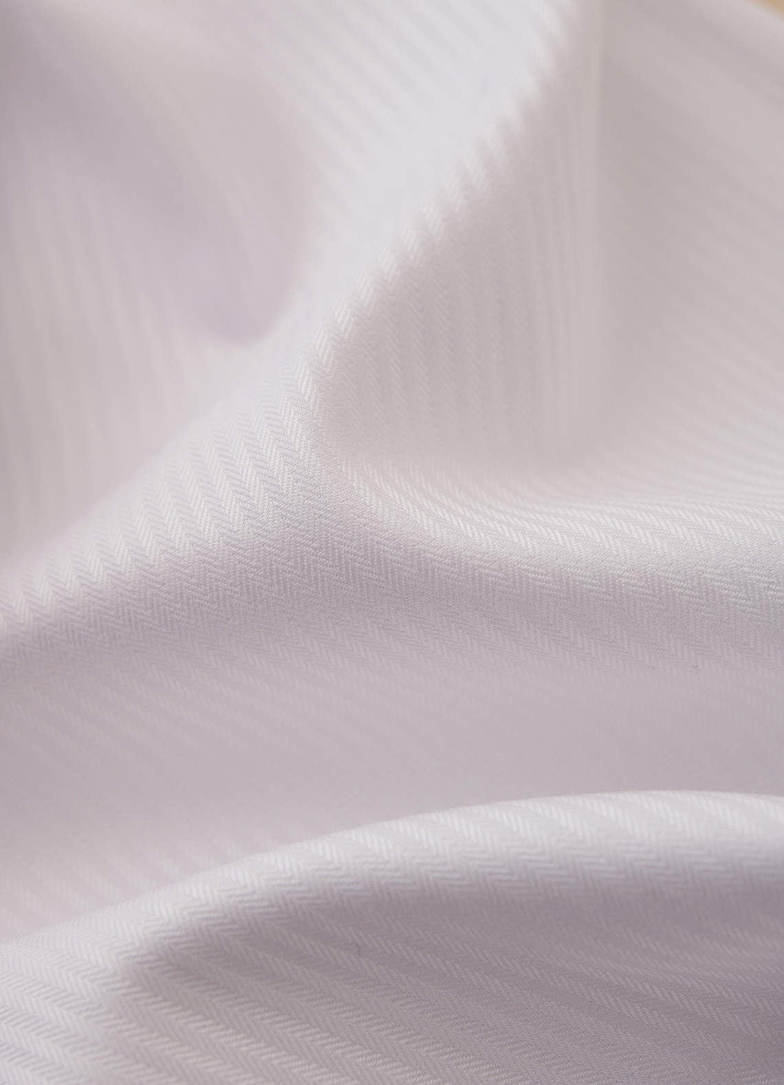 front Aiden CriWhite 100% Cotton Non-Iron Striped Dress Shirt