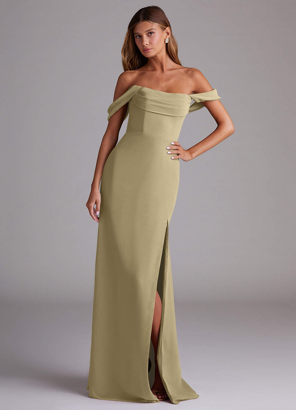 Azazie Saige Vestidos de madrinha de casamento Vestido Musgo Verde de Chiffon de Linha A com Fora do ombro image3