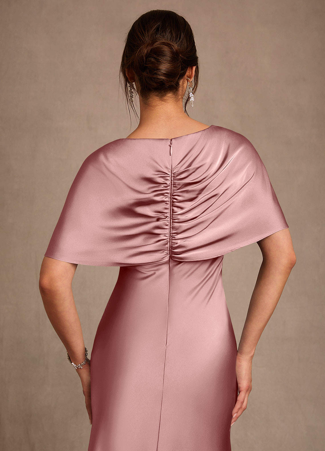 Azazie Dosia Klänningar till brudens mor Klä Tubklänning i Stretch Satin Plisserad Dammig Ros image4