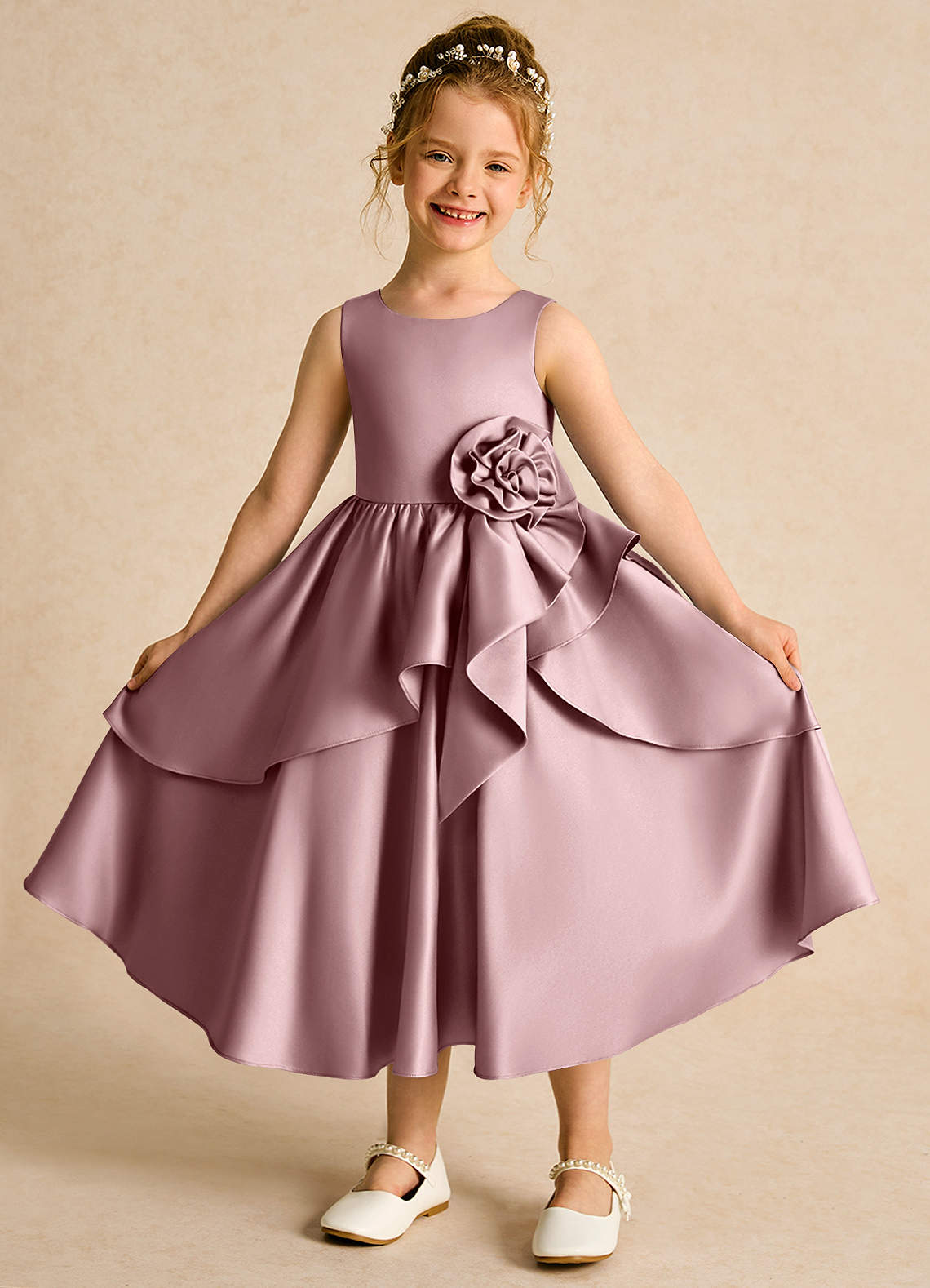 Azazie Hermia Robe Demoiselle D'honneur Fillette Robe Trapèze en Mat Satiné Sans manches Rose Poussiéreuse image1