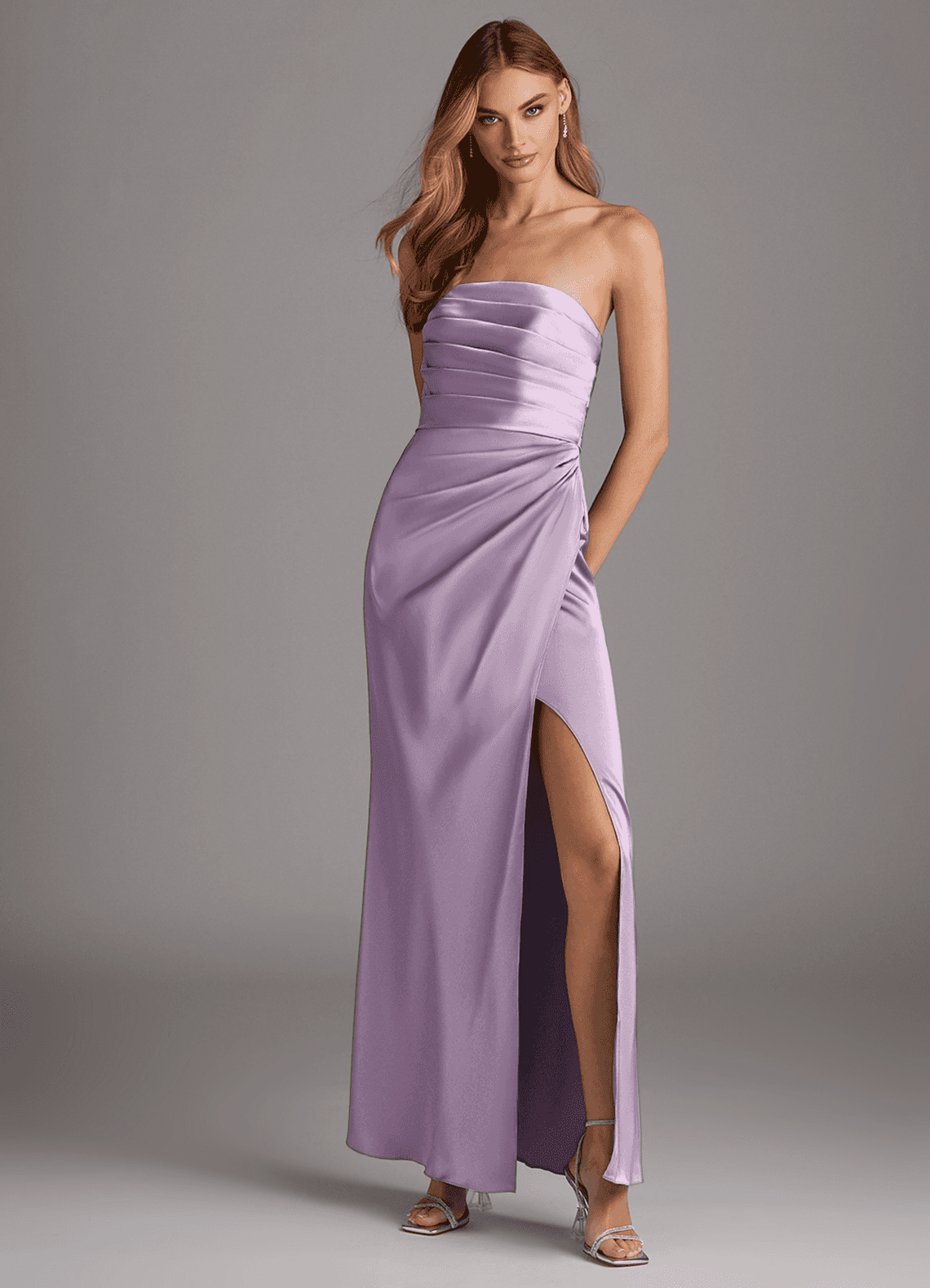Azazie Lexie Robes de demoiselle d'honneur Robe Fourreau Convertible en Satin extensible Sans bretelle Frostiges Flieder image1