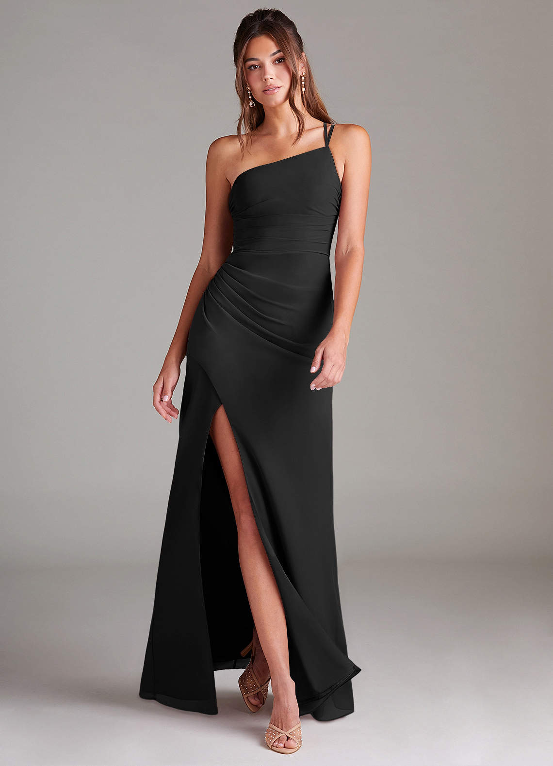 Azazie Eren Vestidos de damas de honor Vestido de Negro de Gasa de Corte Recto con Hombro unilateral image1