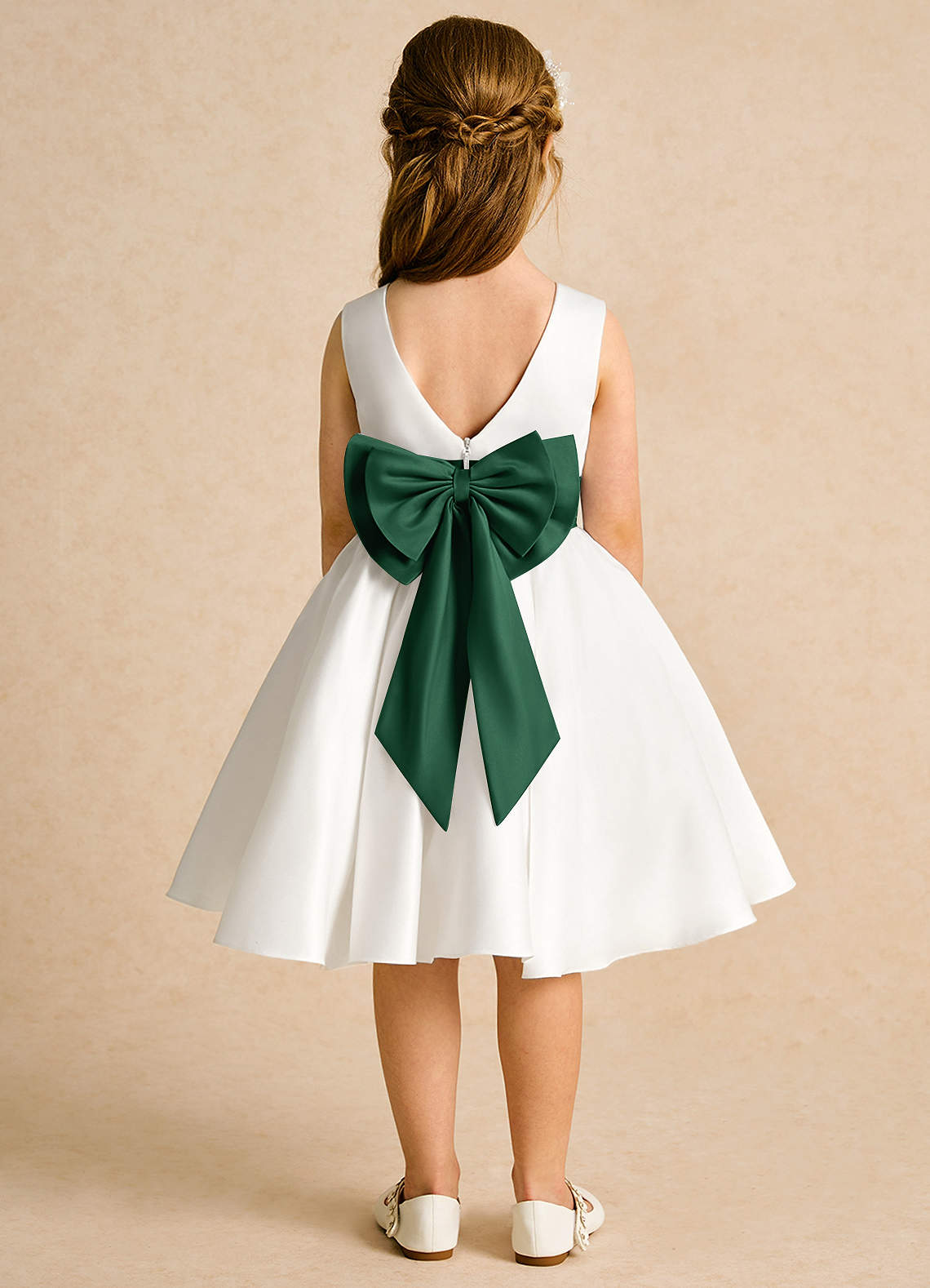Azazie Sosie Blumenmädchenkleider A-Linie Plissee Matte Satin Kleid Elfenbein Dunkelgrün image1