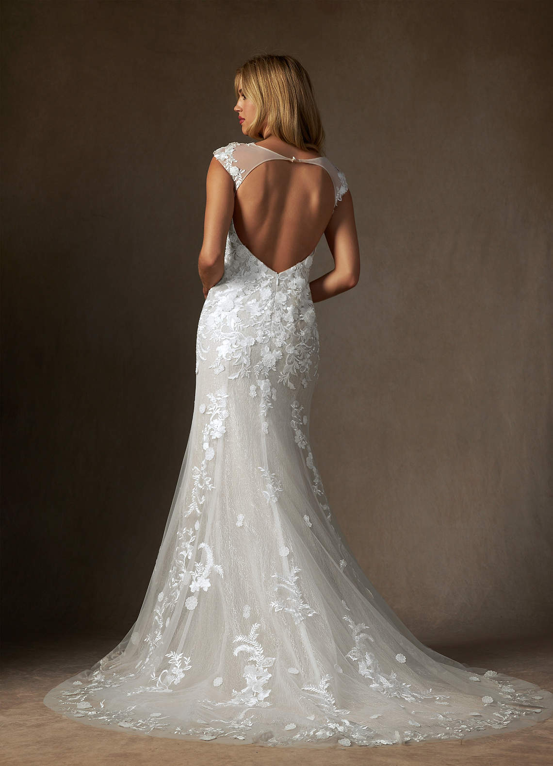 Azazie Salina Vente Finale Robe Sirène en Tulle Paillettes en forme de cœur Blanc De Diamant image1