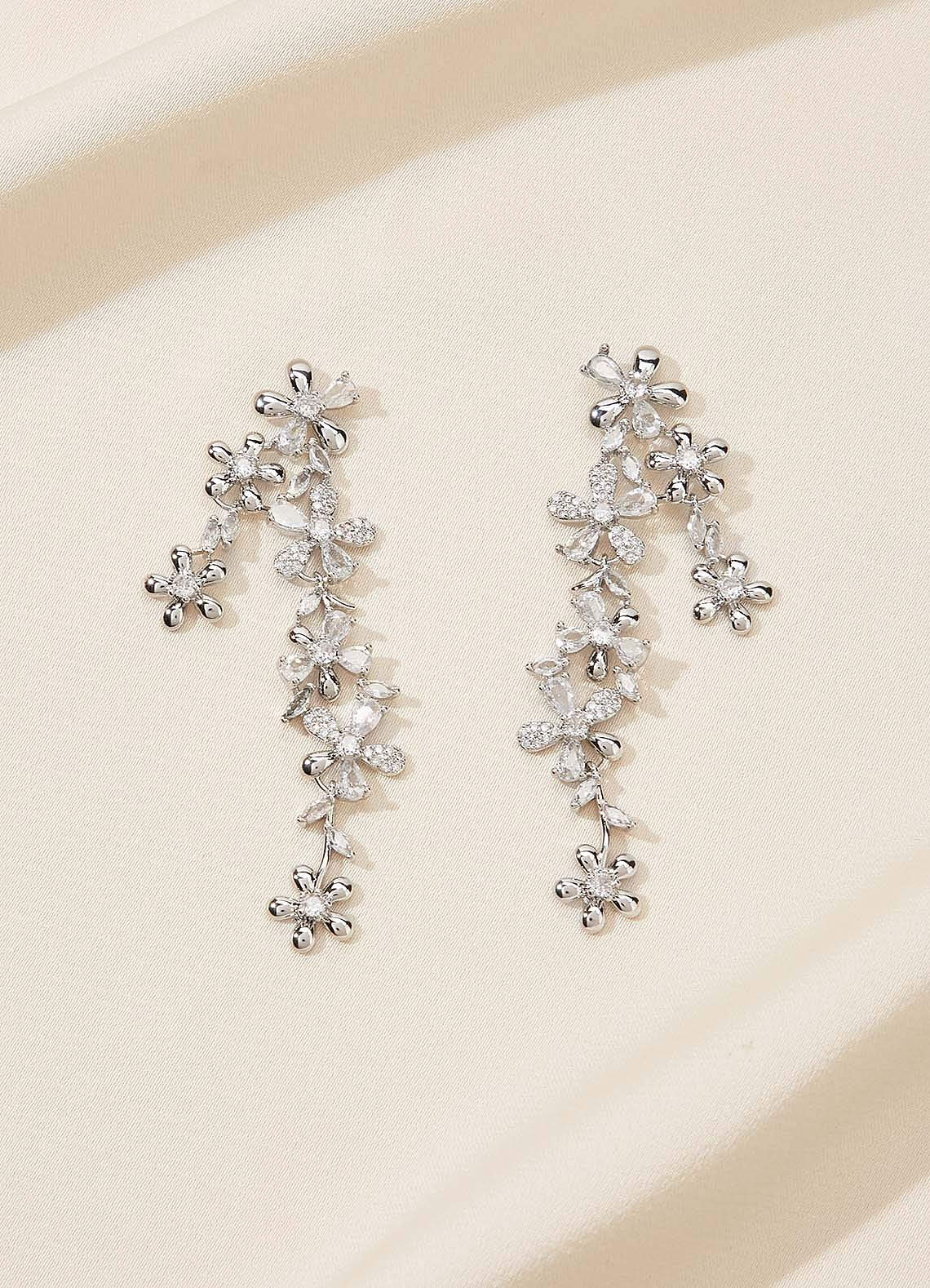 front Blooming Flower Rhinestone Long Necklace