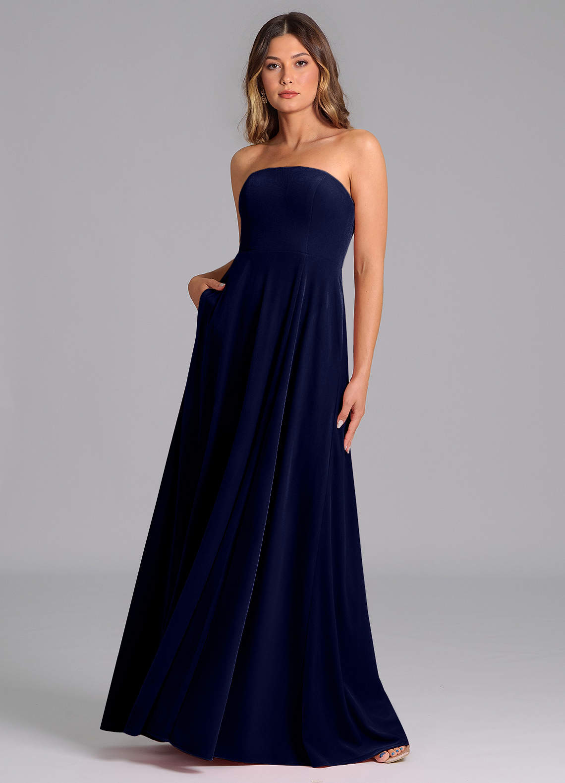 Azazie Wren Jurken voor bruidsmeisjes Jurk van flueel met A-Lijn Strapless Donkere Marine image1