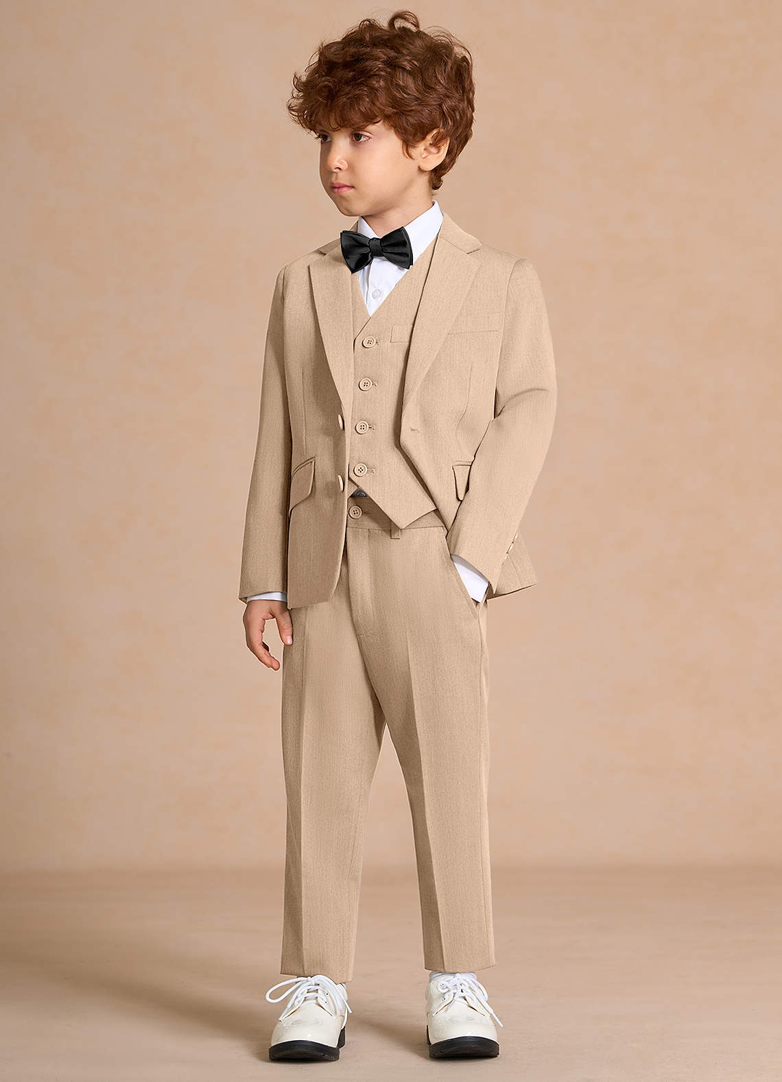 front Oliver 탠 껍질 나비넥타이가 달린 소년용 5피스 정장