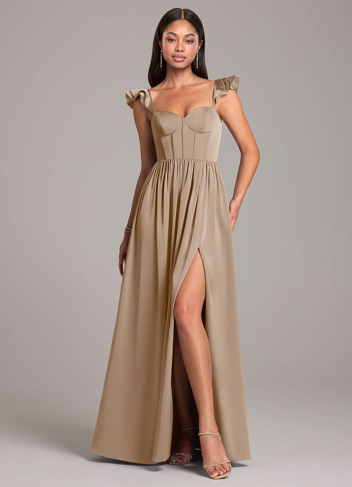 Azazie Denisse Robes de demoiselle d'honneur Robe Trapèze en Satin extensible Rayé Taupe image1