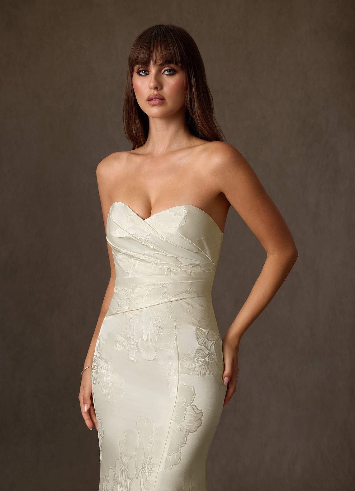 Azazie Nita Abiti da Sposa Abito Sirena in Jacquard Floreale Senza Cinturino Crema image10