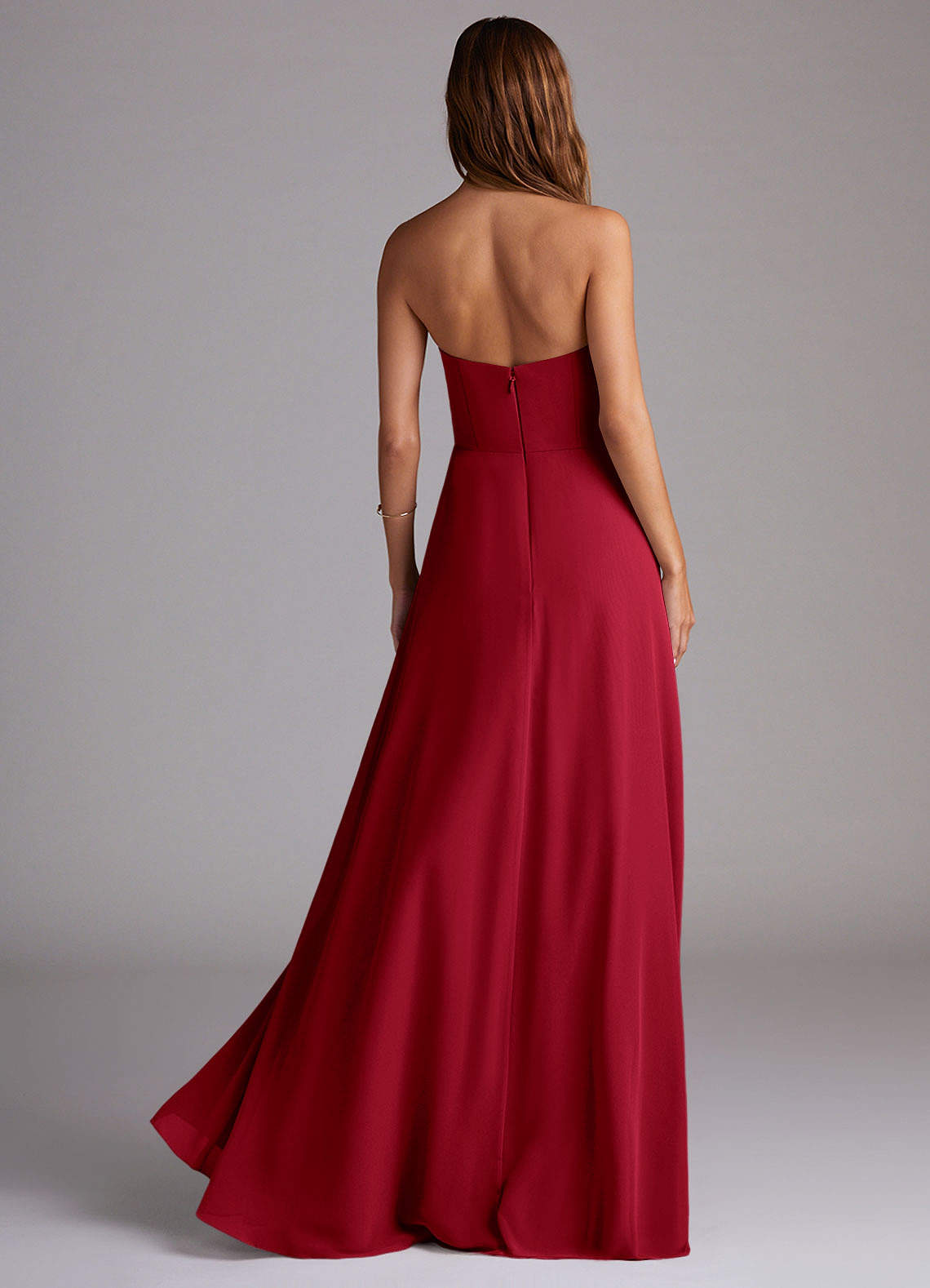 Azazie Wren Vestidos de damas de honor Vestido de Escarlata de Gasa de Corte en A Convertible con Corte Lateral image1