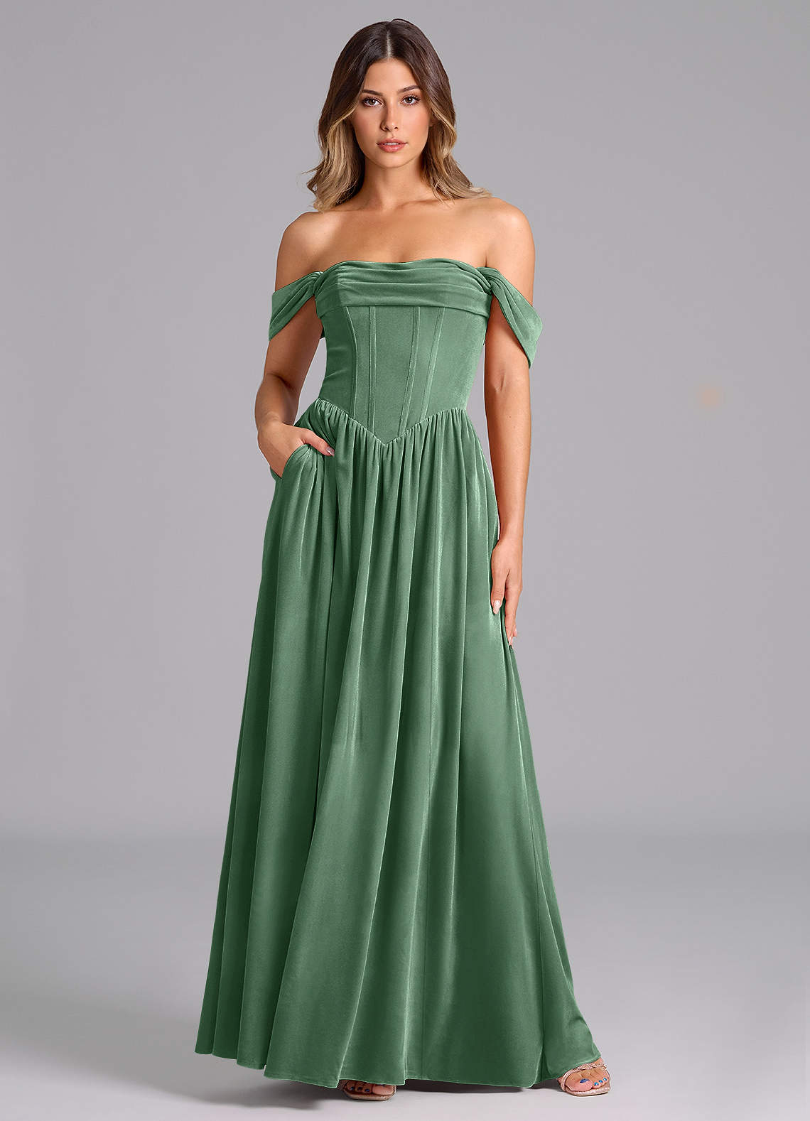 Azazie Hattie Robes de demoiselle d'honneur Robe Trapèze en velours Rayé Eucalyptus image1