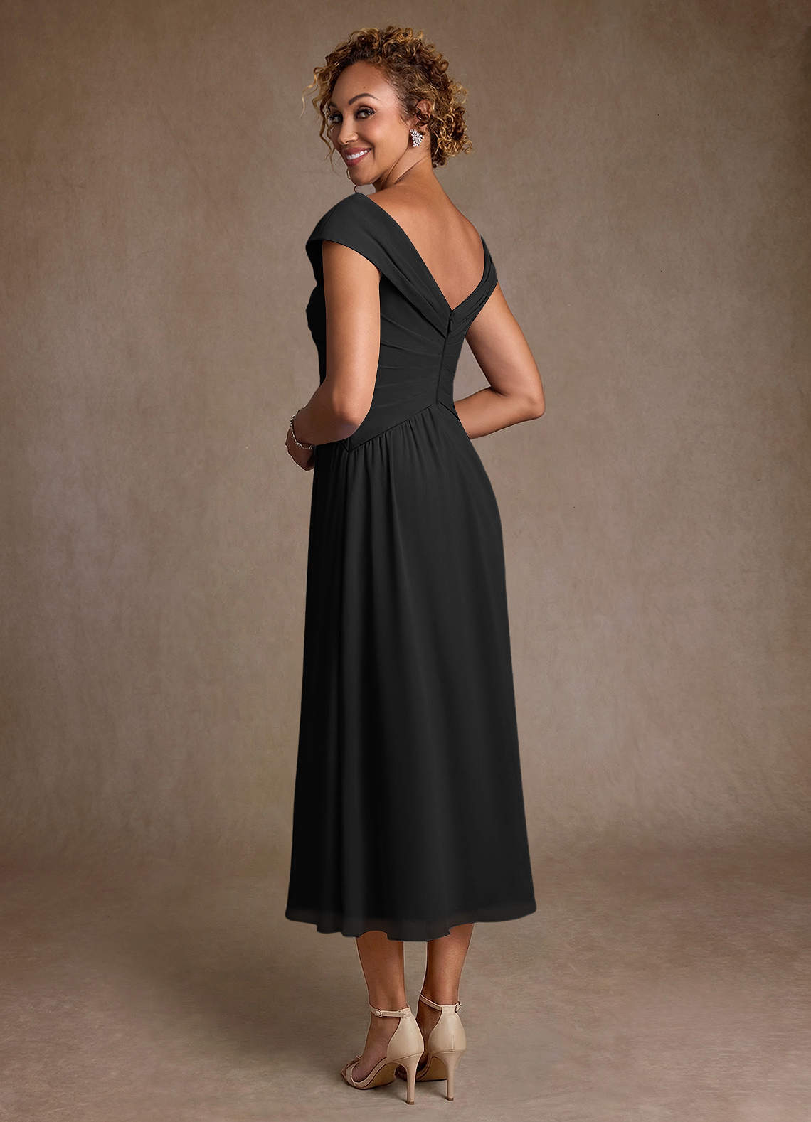 Azazie Mirta Vestidos para mãe da noiva Vestido Preto de Esgotamento Floral de Linha A com Plissado image1