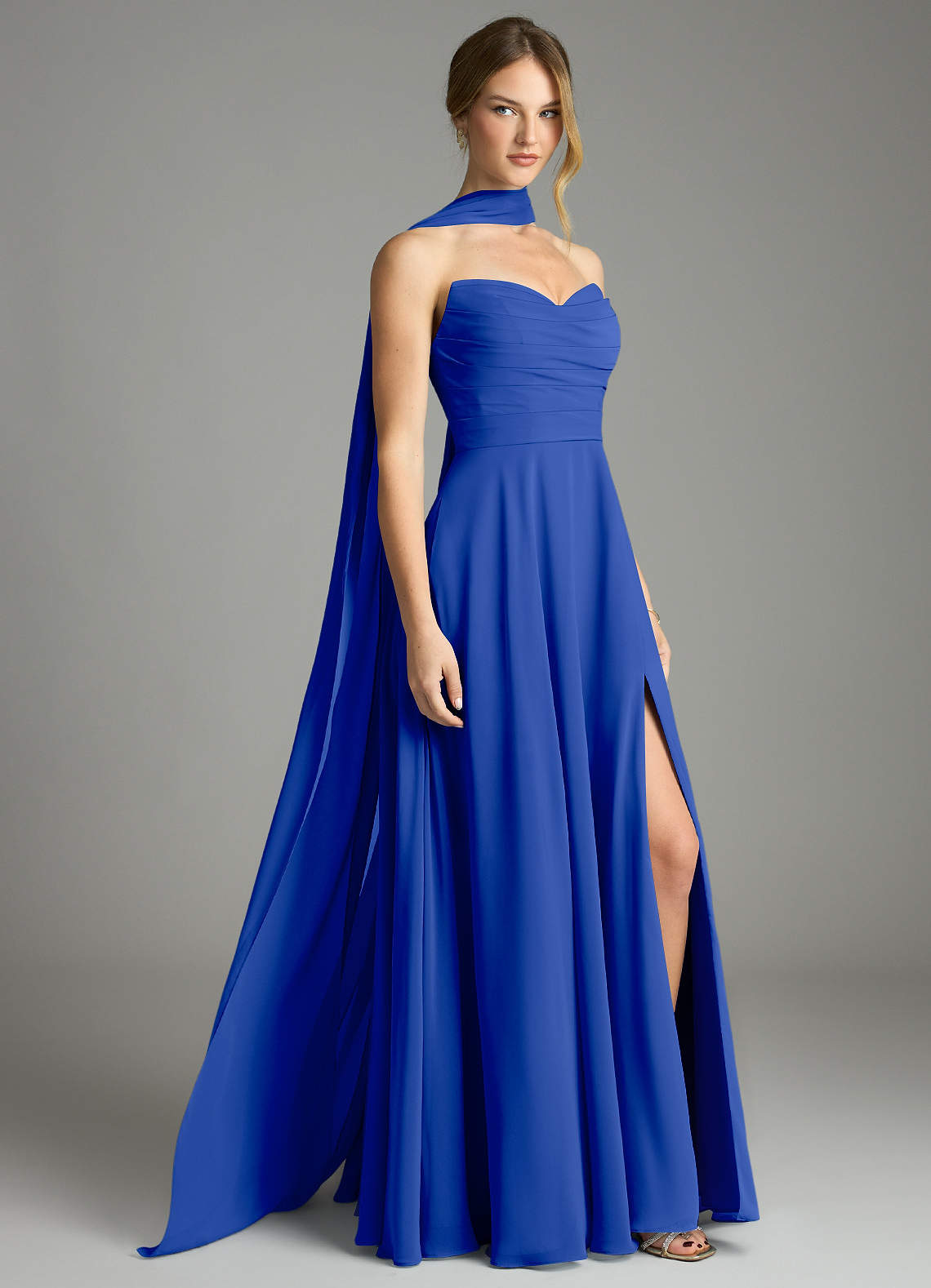 Azazie Ayla Abiti da Damigella Abito A-Line in Chiffon Scollo a Cuore Blu Reale image1