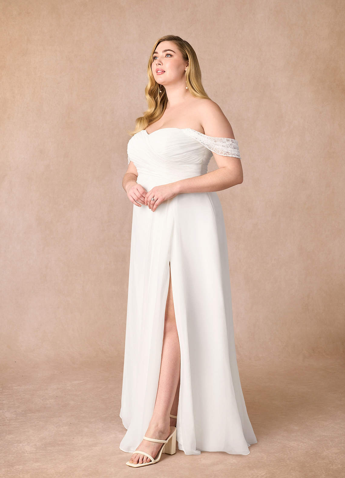 Azazie Zadie Trouwjurken Jurk van Chiffon met A-Lijn Off the Shoulder Diamant Wit image8