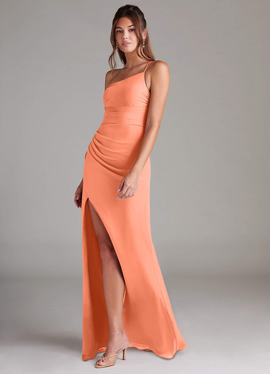 Azazie Eren Vestidos de damas de honor Vestido de Atardecer de Gasa de Corte Recto con Hombro unilateral image4