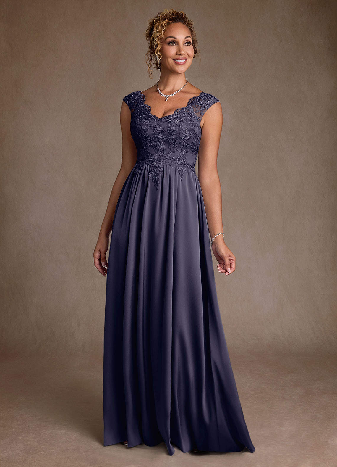 Azazie Amethyst Abiti per la Madre della Sposa Abito A-Line in Pizzo Stormy image1