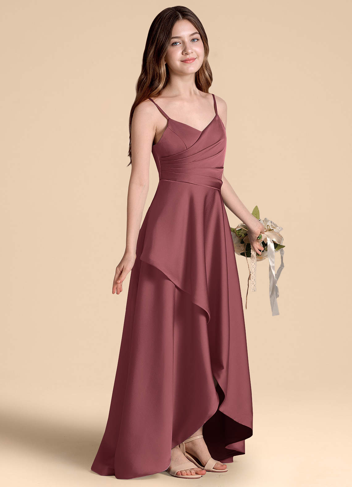 Azazie Prisha Junior Abito A-Line in Raso Elasticizzato Plissettato Merlot image1