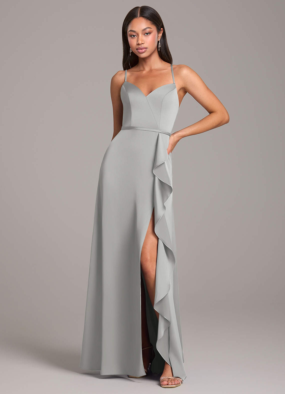 Azazie Naeem Robes de demoiselle d'honneur Robe Trapèze en Satin extensible Argent image1