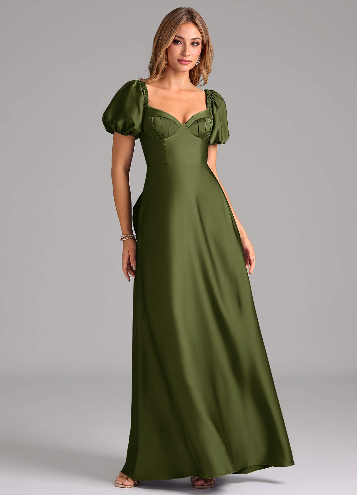 Azazie Fatima Vestidos de damas de honor Vestido de Oliva de Satén Elástico de Corte en A con Plisado image1